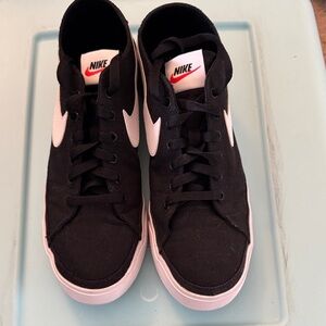 Nike women’s court vision sneakers